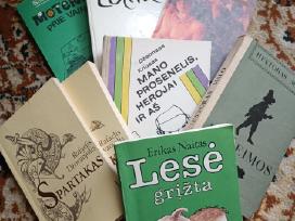 Knygos, įvairi literatūra, kaina sutartinė