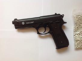 Naudotas airsoft pistoletas Beretta M9 vienašūvis - nuotraukos Nr. 2 | Skelbiu.lt Naudotas airsoft pistoletas Beretta M9 vienašūvis - nuotraukos Nr. 2