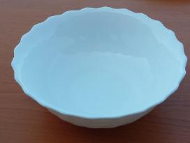 Lėkštė skersmuo 16cm.