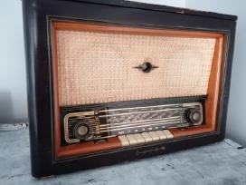 Legendinė Lietuviška radijola 1958-59 "Daina"