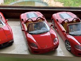 Ferrari 360 Spider Modena 1:18 Hot Wheels modelis