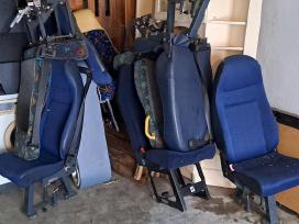 Mikroautobusiuku salono sedynes