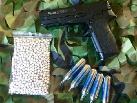 Airsoft Sig Sauer Co2 + balionėliai + šratai