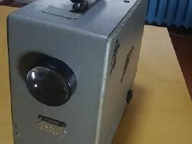 Profesionalus retro projektorius Лэти dalimis
