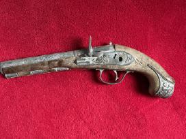 Vaikiskas pistoletas. Deal-dbgm-nr. 1871928