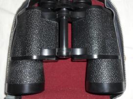 Carl Zeiss