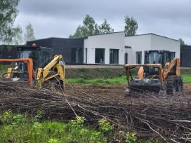 Apleistų sklypų tvarkymas, bobcat krautuvo nuoma