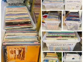 Įvairios vinilinės plokštelės.