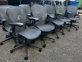 Herman Miller Aeron Remastered Full Option
