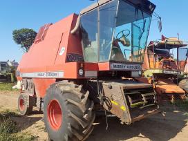 Kombainas Massey Ferguson 31 Ardomas Dalimis