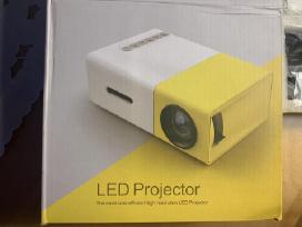 Mini LED projektorius