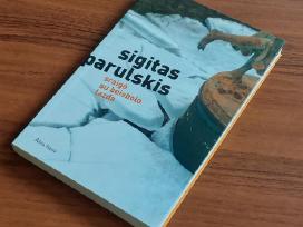 S. Parulskis " Sraigė su beisbolo lazda ".