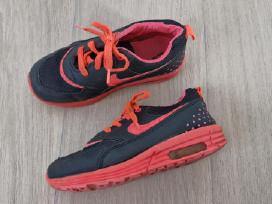 Nike kedukai 30 dydis