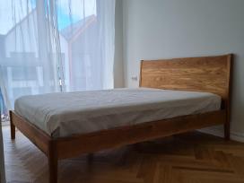 Viengulės ir dvigulės medinės lietuviškos lovos