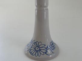 Balta keramikinė žvakidė