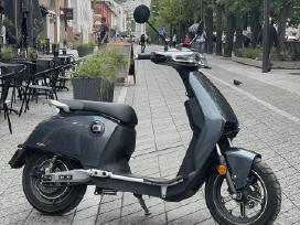 Elektrinis motoroleris