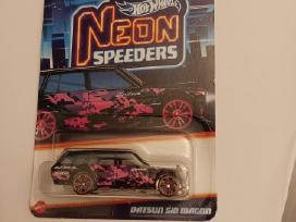 Hot Wheels Datsun modeliukas