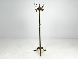 Žalvarinė pastatoma kabykla