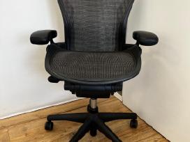 Herman Miller Aeron Full Option Tuxedo