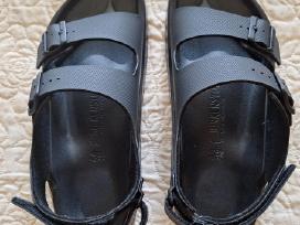 Parduodu naujas originalias Birkenstock basutes