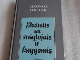 Pažintis su rašytojais ir knygomis