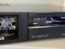 Akai Gx9