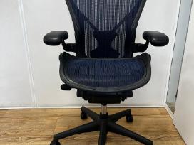 Refurbished Herman Miller Aeron Posturefit mėlyn