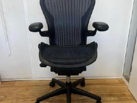 Herman Miller Aeron biuro kėdė mėlyna