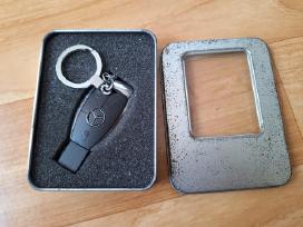 Senas,kolekcinis mercedes pakabukas- Usb