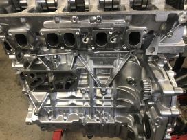 VW T5 Transporter Axe 128kw 2,5tdi variklis