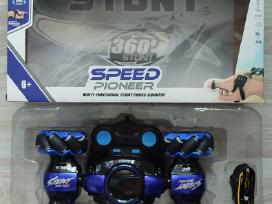 Radio bangomis valdomas automobilis Speed Pioneer