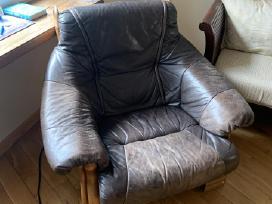 2 odiniai foteliai po 50 eur