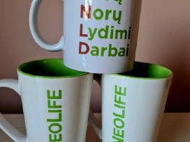 Trys Neolife puodeliai