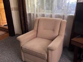 Sofa-lova ir du foteliai