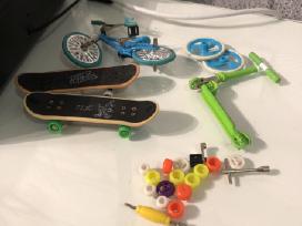 Diabolo, žaislinė pirstu riedlente,BMX,paspirtukas