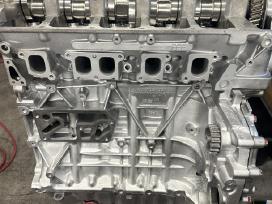 VW T5 2,5 Tdi 96kw 128kw Axe Axd Bnz Bpc variklis