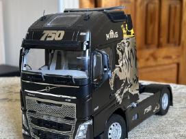 Parduodu vilkiko 1:24 Volvo Fh16 modeli.