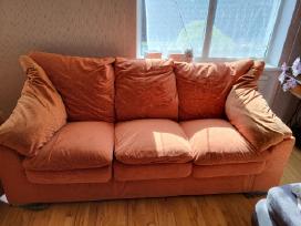 Itin patogi ir minkšta Sofa