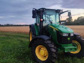 Parduodamas traktorius John Deere