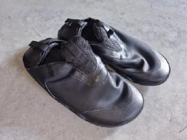 Nike barefoot laisvalaikio bateliai. 40.5 dydis