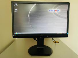 Puikus 22 LCD monitorius Philips 221b3l tik 20 Eur