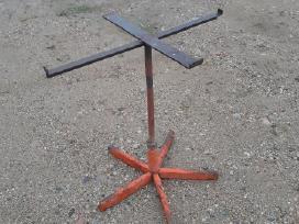 Metalinis stovas