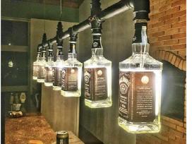 Jack Daniels šviestuvas, pilnas komplektas.