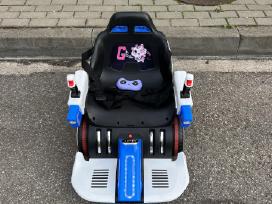 Parduodamas vaikiškas elektromobilis