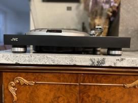 JVC Ql7