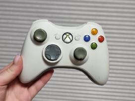 Xbox 360 baltas pultelis