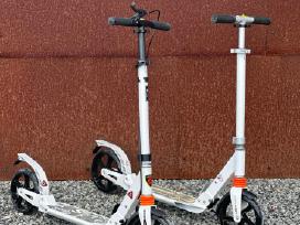 Paspirtukas Scooter Urbanturime balti ir juodi