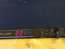 Yamaha Rev 100 procesorius