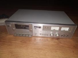 Kasetine deka magnetofonas Hitachi