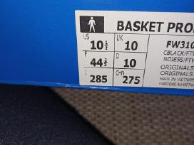 Adidas spotbačiai